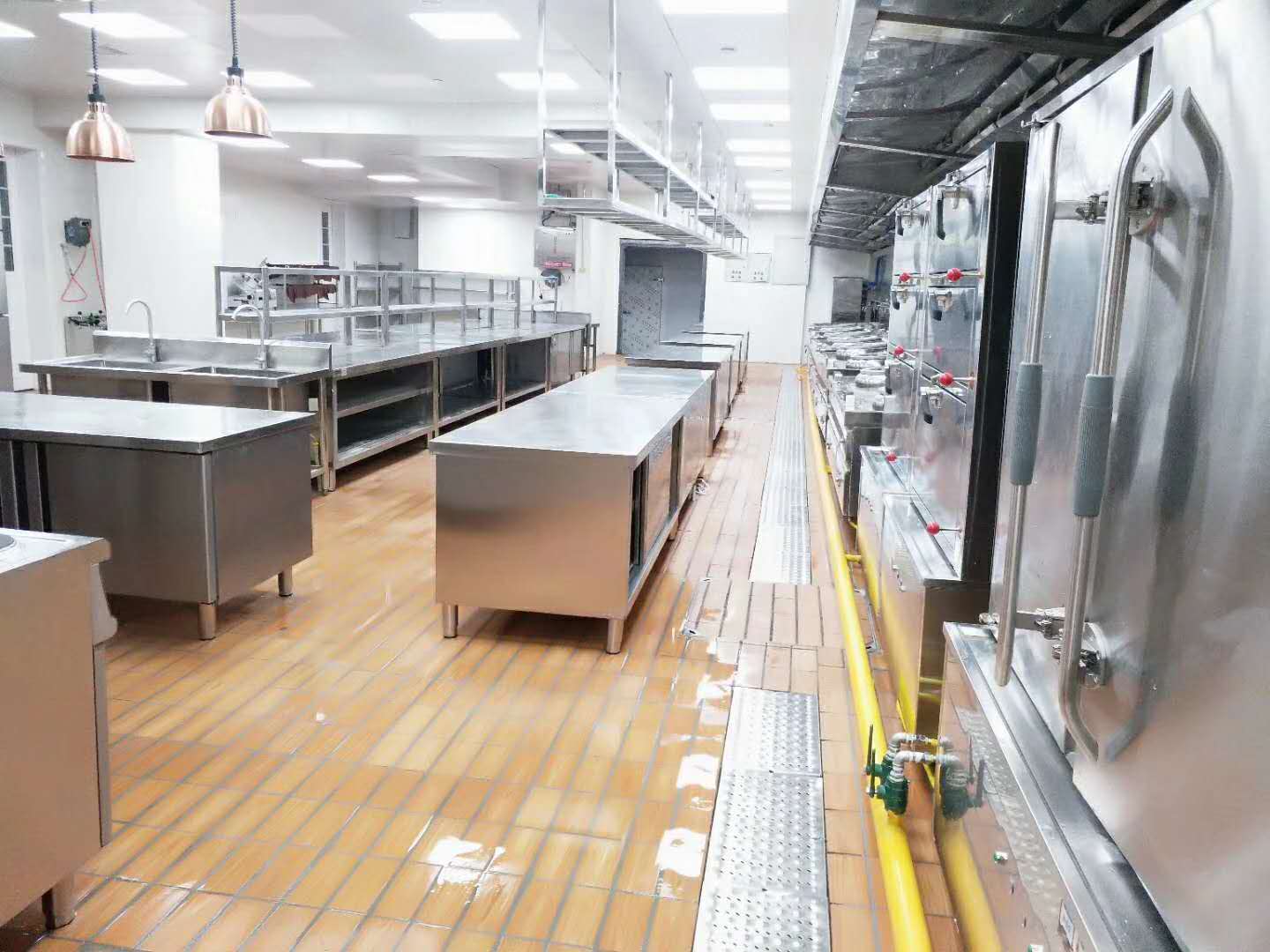 食堂TIKTOK色情版下载設備